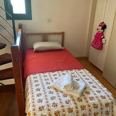 Jane's Beautiful Cottage, Erétria