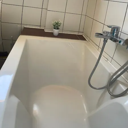 Jane's Beautiful Cottage, *