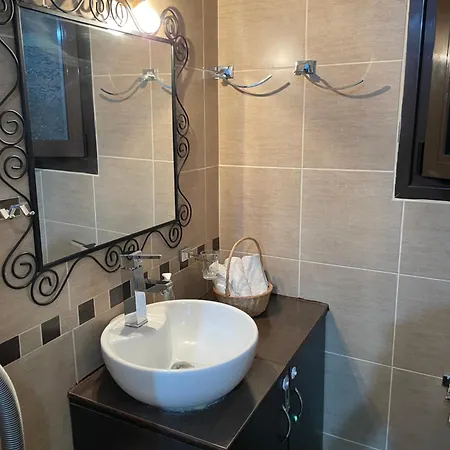 Casa de Férias Jane's Beautiful Cottage, *